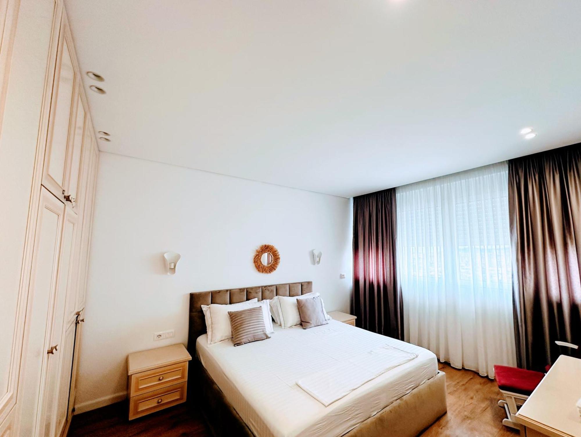 Madalin Seaside Apartment Vlorë Eksteriør billede