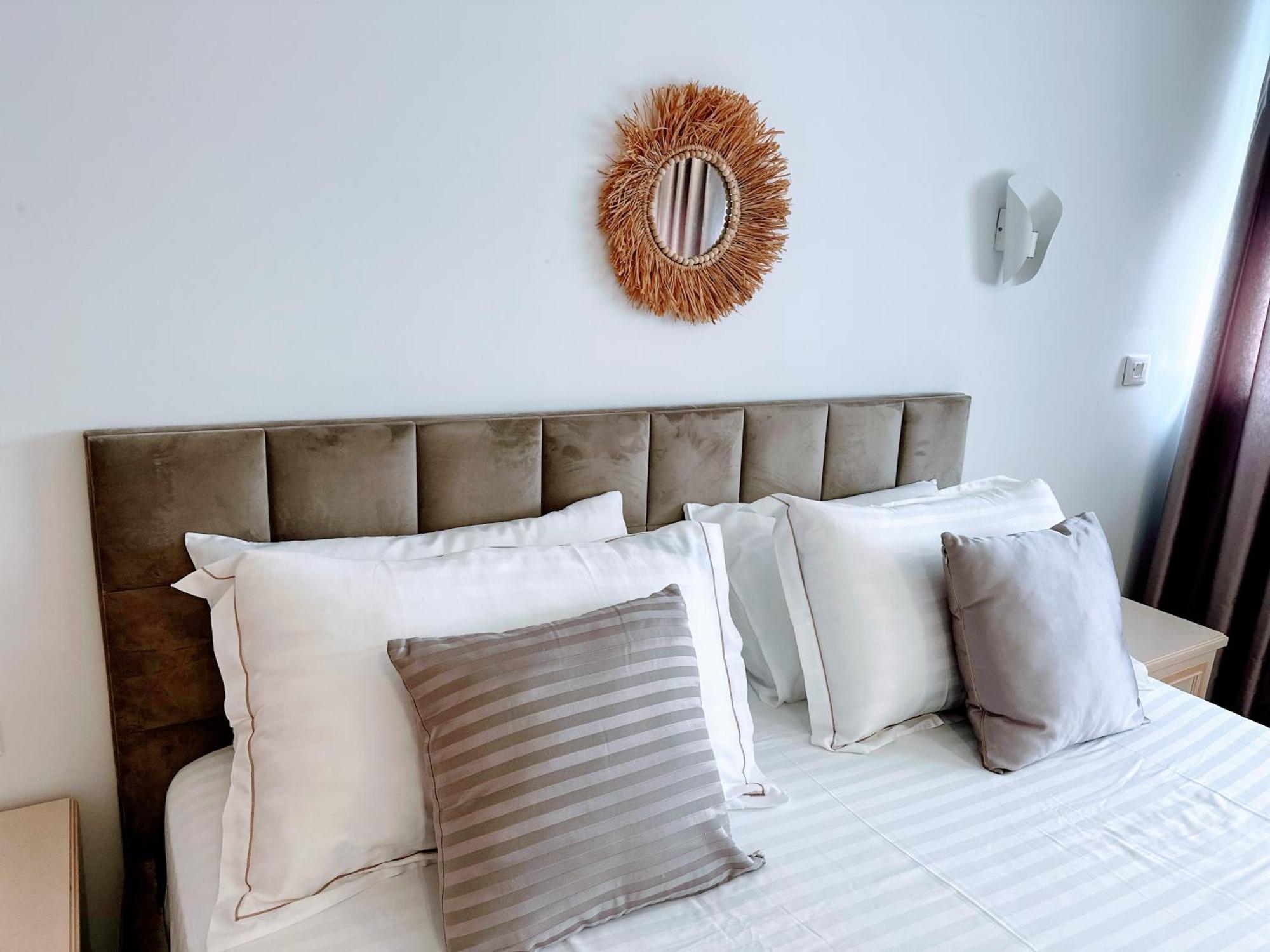 Madalin Seaside Apartment Vlorë Eksteriør billede